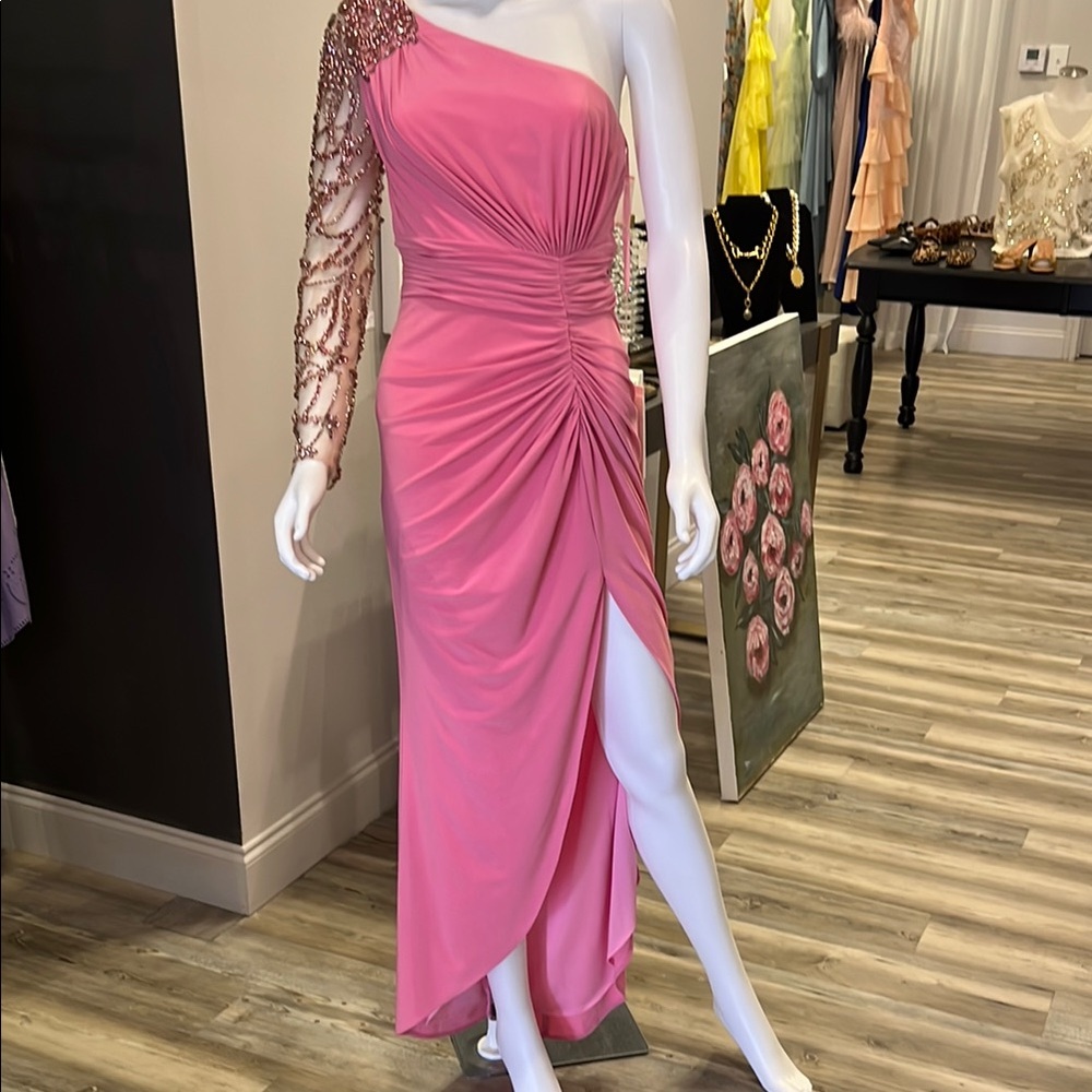 Mac Duggal Pink Rhinestone Ruched Gown 4 NWT